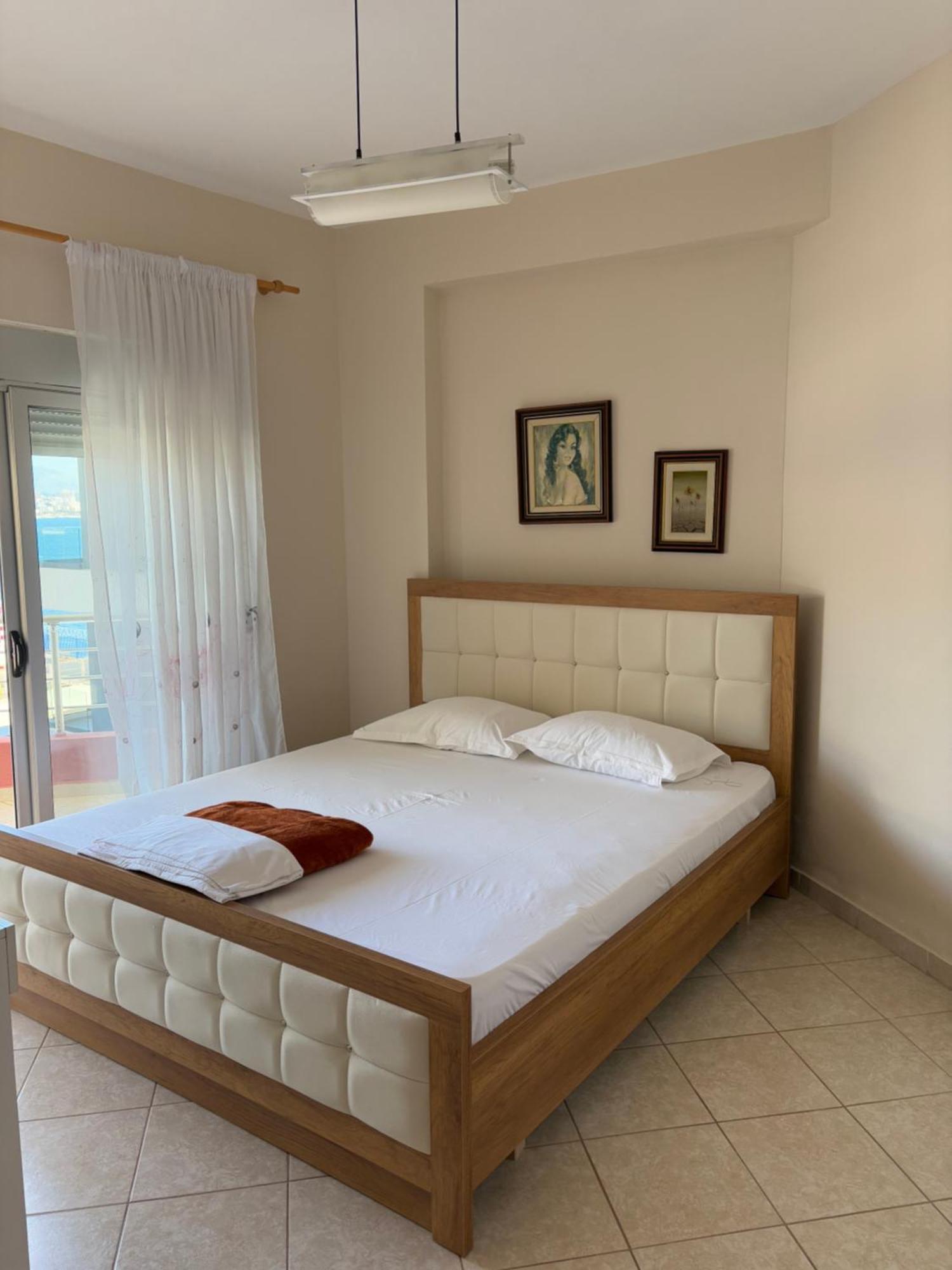 Cosmopolitan Portside Apartamento Sarandë